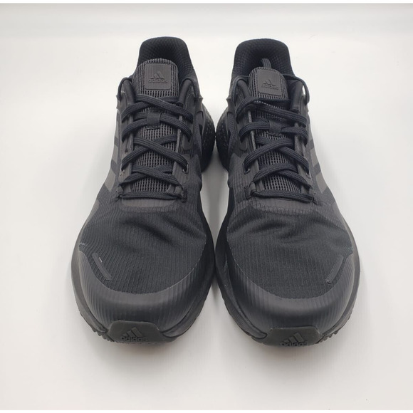 Athletic_Shoes